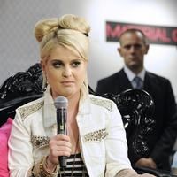 Kelly Osbourne in promoting the Material Girl Fall Collection | Picture 67888